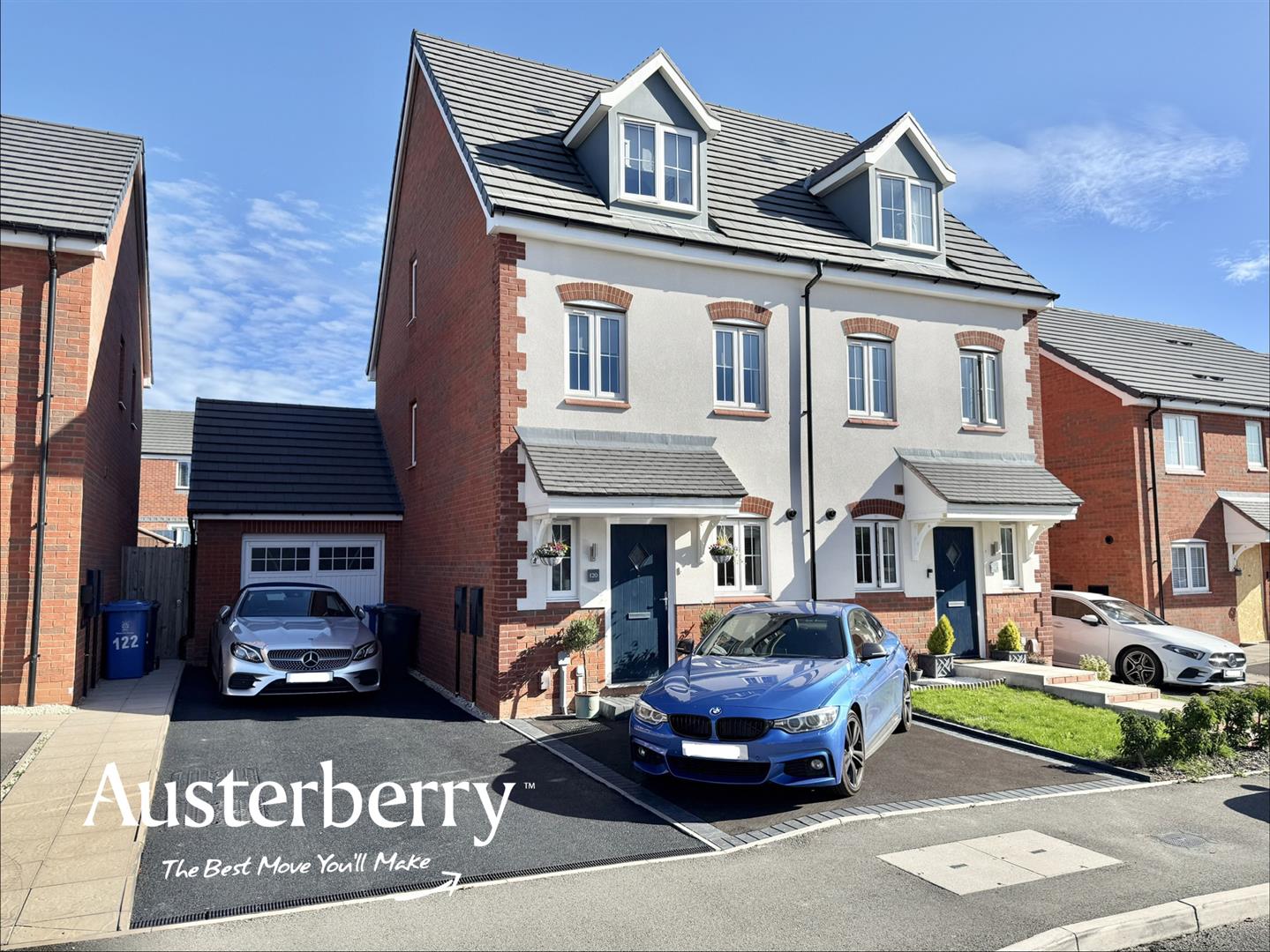 3 bed property in Hawarden Way, Stoke-On-Trent